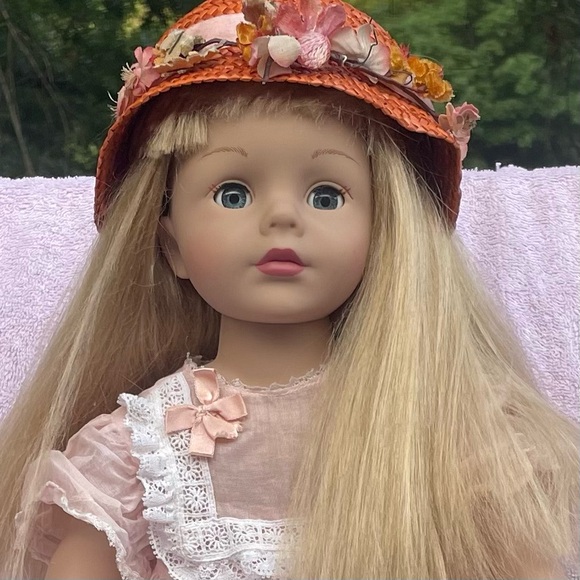 Madame Alexander Vintage 18” Doll 2007 Style 50768 Blonde/Blue Eyes - Picture 3 of 13